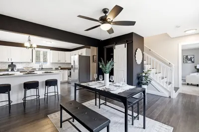 22 Country Club Dr