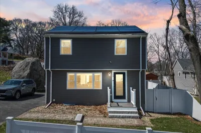 19 Warren Ave