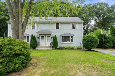 85 Baylies Rd #2 1