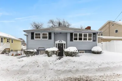 89 Sigourney St