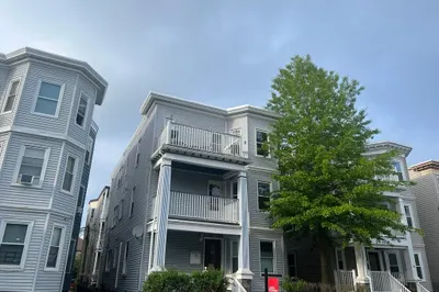14 Hallam St #2