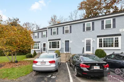 105 Irving Rd #37