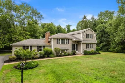 108 Greenwood Rd 1