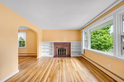 116 Longmeadow Ave