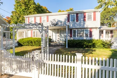 15 - 17 Lowell St