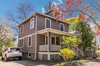 20 Willow Ave