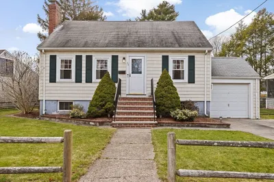 17 Blake Rd