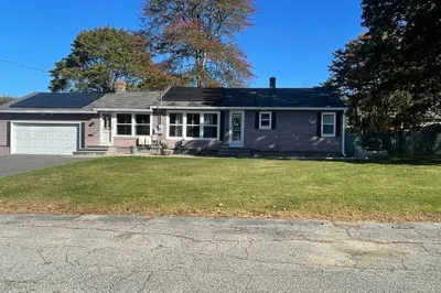 41 Lee Ave
