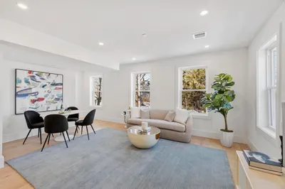 79 Maple St #3