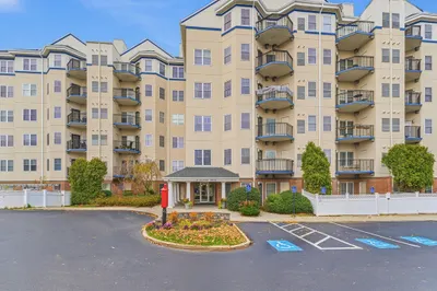 10 Seaport Dr #2311 1