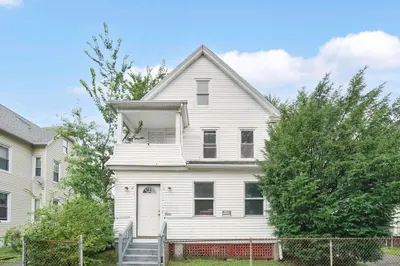 93-95 College St 1