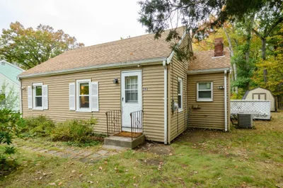 396 Willow St 1