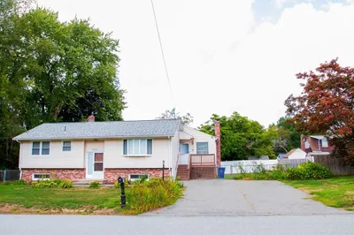 94 Tanglewood Dr