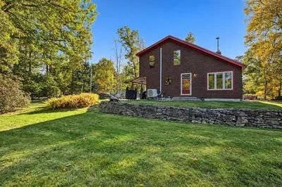 306 Thompson Rd 1
