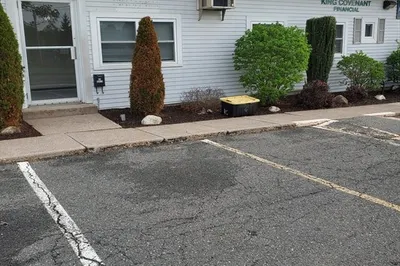 69 Maple St