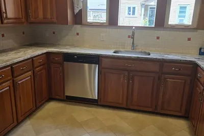452 Highland Ave #1