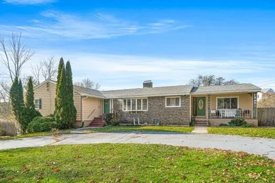 42 Tyler St 1