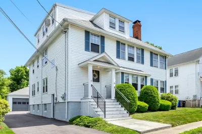 17 Holden Rd #17