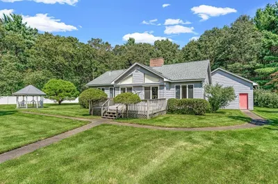 14 Ronald Dr 1