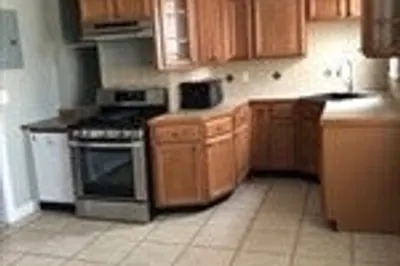 14 Dyer St #3 1