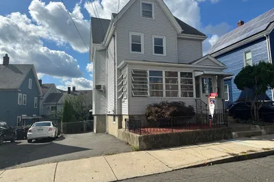 42 Warren St