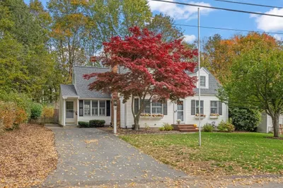 18 Laurel Road