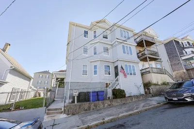 212-218 Lowell St 1
