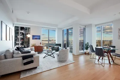 133 Seaport Blvd #922 1