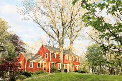 16 Page Farm Rd 1