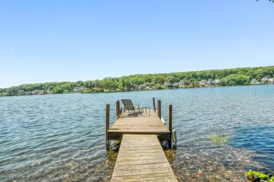 35 Canna Dr 1