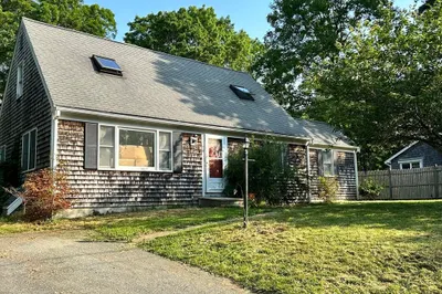 24 Rainbow Ave 1