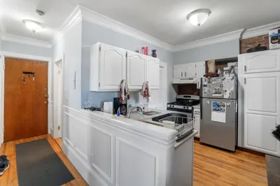 2 Pearl St #8 1