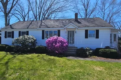 55 Forest Ave 1