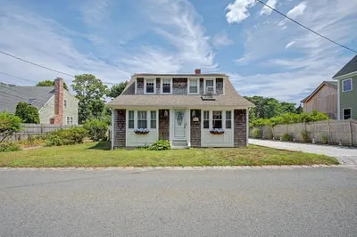 34 Pleasant St #1 1