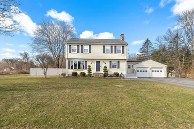10 Freeport Dr