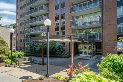 45 Longwood Ave #408 1