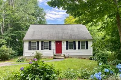 15 Ackley Dr