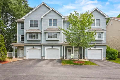 130 Turnpike Road #10 1