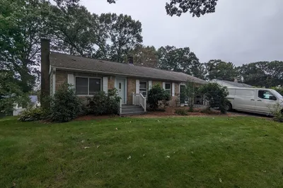 23 Elbridge Rd #1