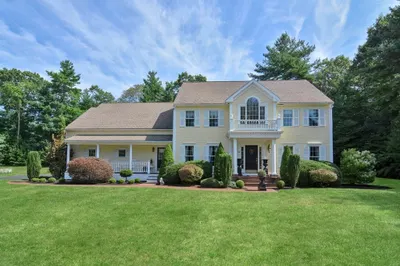 25 Highland Circle 1