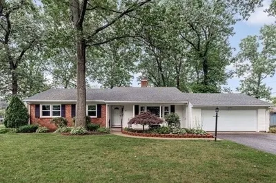 21 Dunsany Dr 1