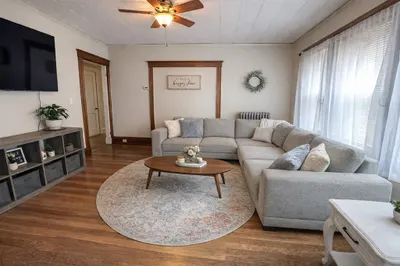 17 Bentley St #1 1