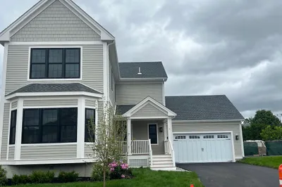 11 Senator Bolling Cir 1