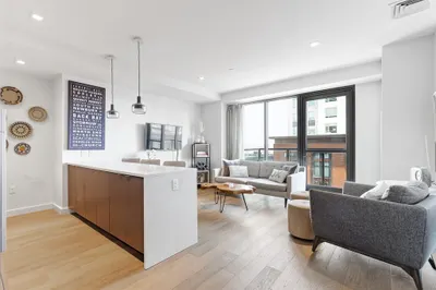 375 Canal St #709