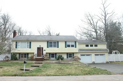 24 Santee Rd 1