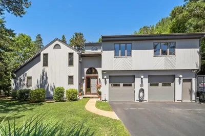 21 Bruce Rd 1