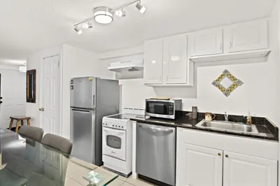 243 Lake St #1 1