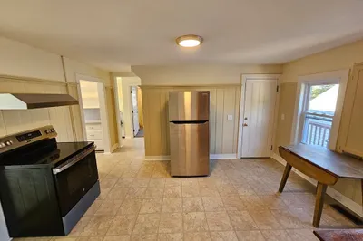 87 Russell St #1 1