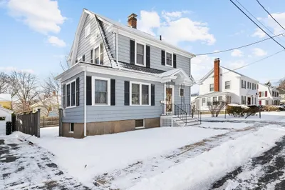 7 Roosevelt Rd