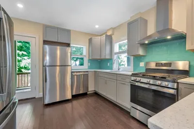 161 Fourth St #1 1